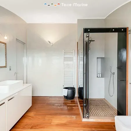 Appartamento Bay View Home, Terremarine