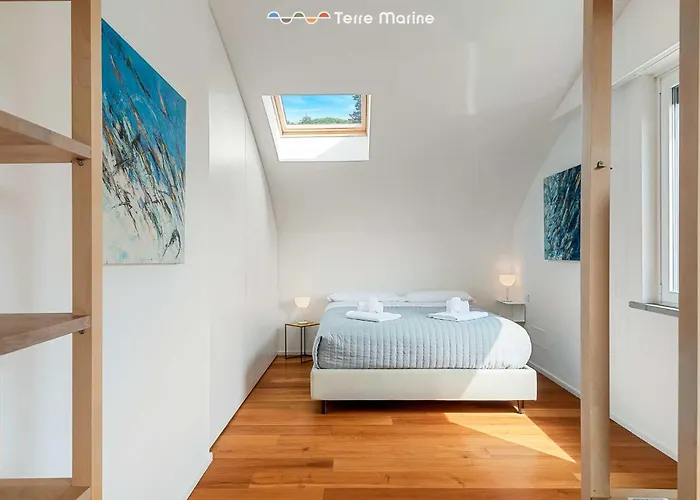 Bay View Home, Terremarine
