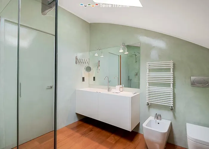Bay View Home, Terremarine *