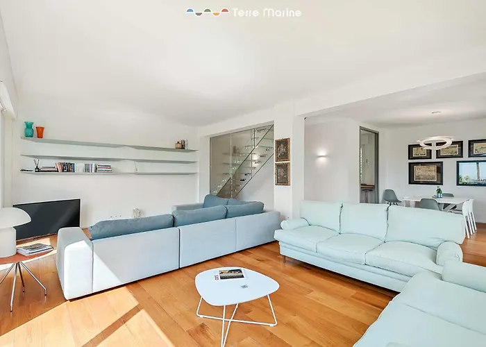 Lägenhet Bay View Home, Terremarine